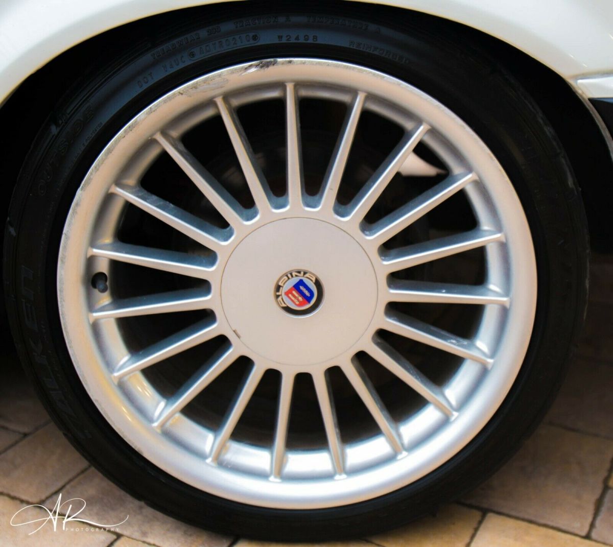 1991 White BMW 3-Series