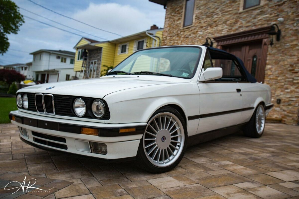 1991 White BMW 3-Series