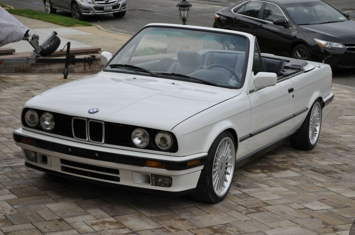 1991 White BMW 3-Series