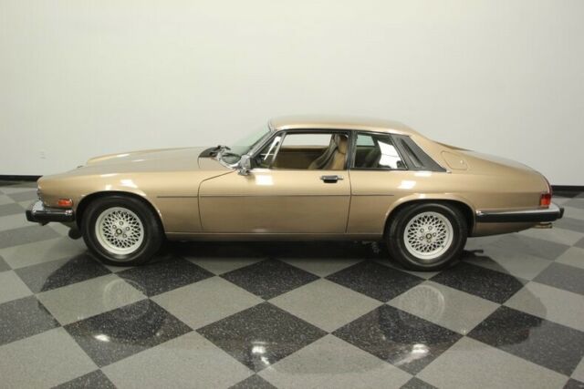 1989 Satin Beige metallic Jaguar XJS Coupe