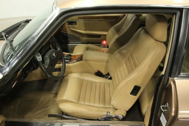 1989 Satin Beige metallic Jaguar XJS Coupe