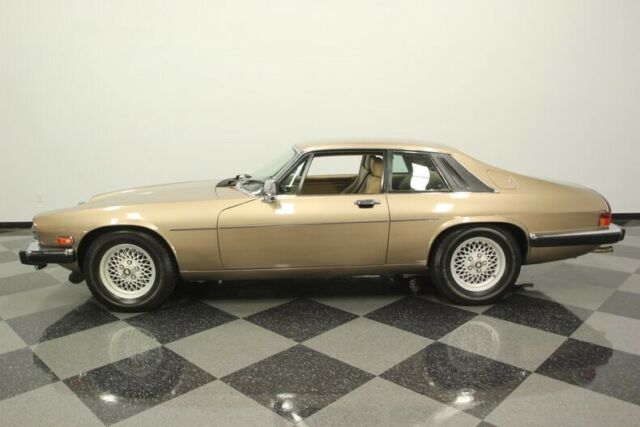 1989 Satin Beige metallic Jaguar XJS Coupe