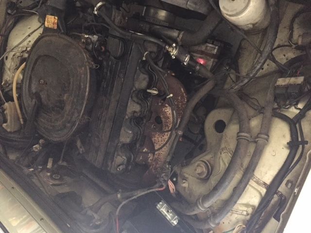 1985 Mercedes-Benz 200-Series