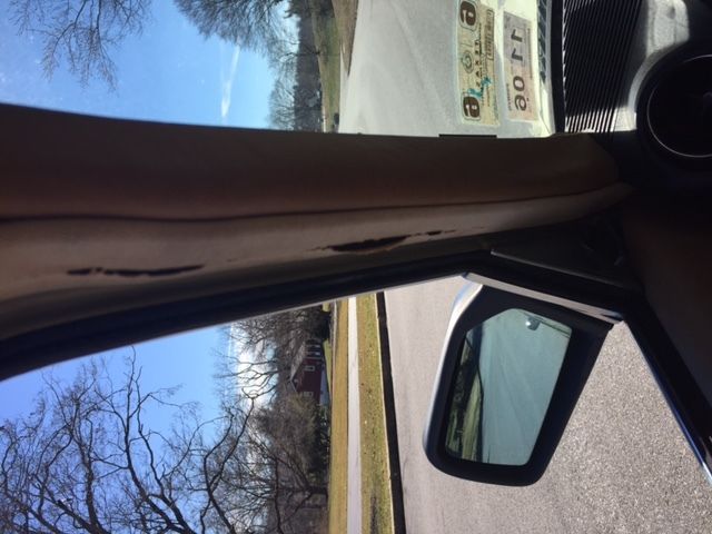 1985 Mercedes-Benz 200-Series