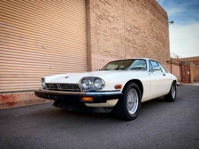1986 White Jaguar XJS Coupe
