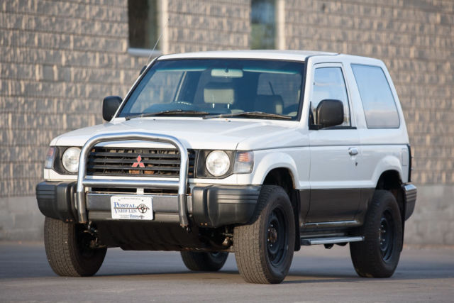 1991 White and black Mitsubishi Other SUV