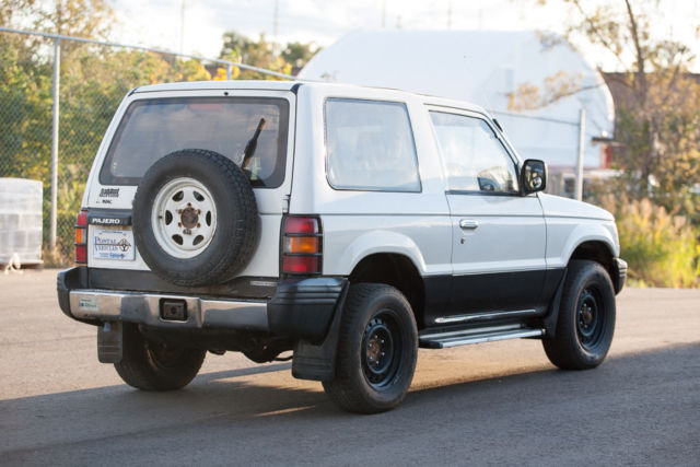 1991 White and black Mitsubishi Other SUV