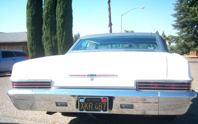 1966 White Chevrolet Capriceold Hardtop