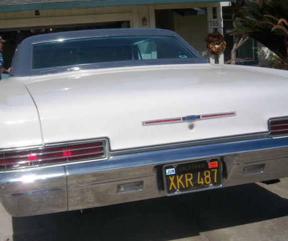 1966 White Chevrolet Capriceold Hardtop
