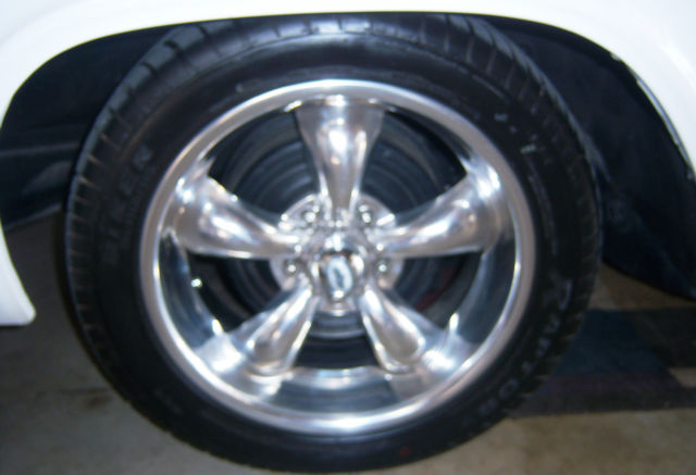 1966 White Chevrolet Capriceold Hardtop