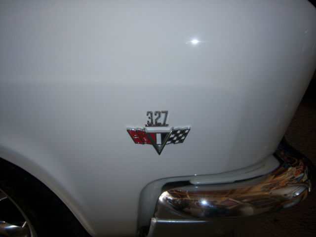 1966 White Chevrolet Capriceold Hardtop