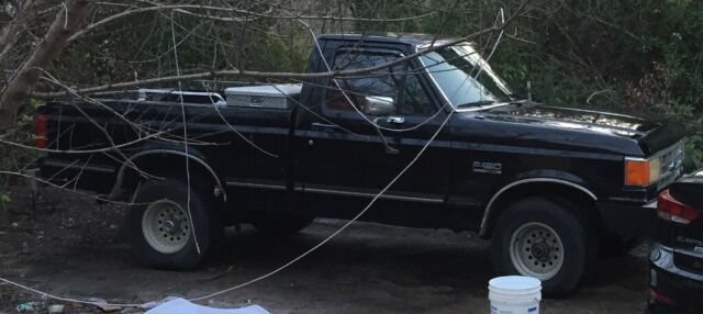 1987 Raven Black Ford F-150 Short Bed