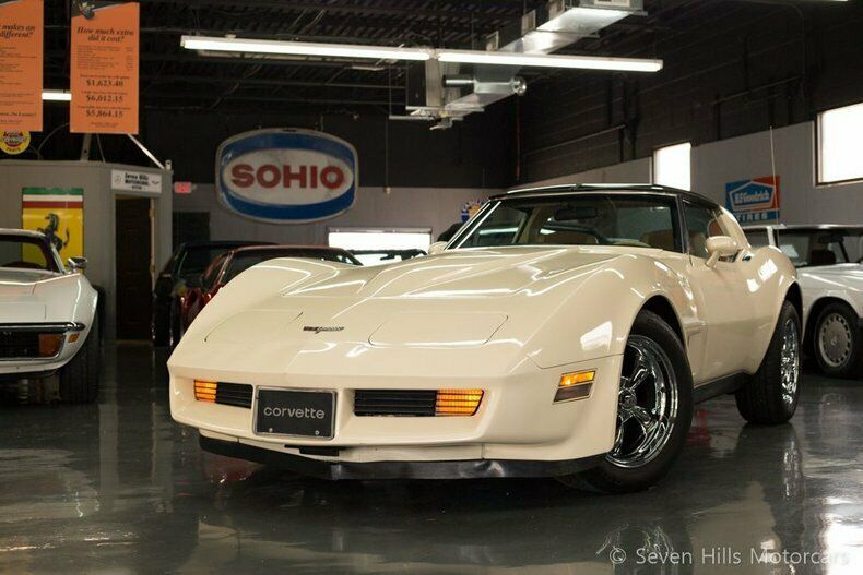 1980 Tan Chevrolet Corvette Coupe