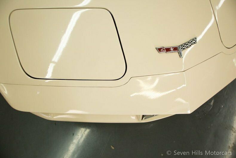 1980 Tan Chevrolet Corvette Coupe