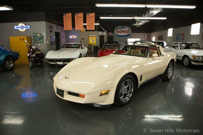 1980 Tan Chevrolet Corvette Coupe