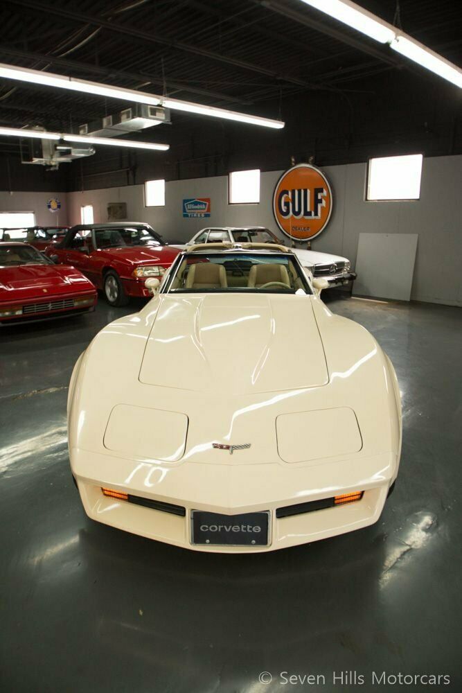 1980 Tan Chevrolet Corvette Coupe