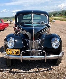 1940 Black Ford Deluxe Coupe