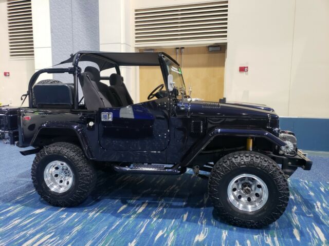 1976 Blue Toyota Land Cruiser SUV