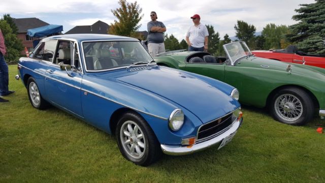 1970 Blue MG MGB Coupe