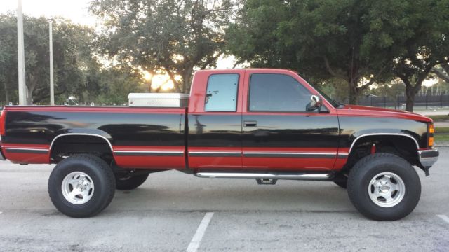 1992 Red Chevrolet C/K Pickup 1500 Extended Cab Pickup
