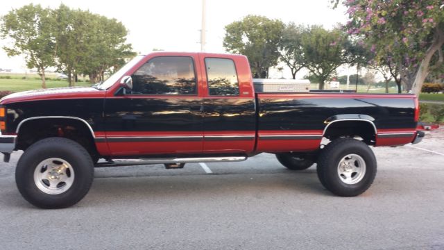 1992 Red Chevrolet C/K Pickup 1500 Extended Cab Pickup