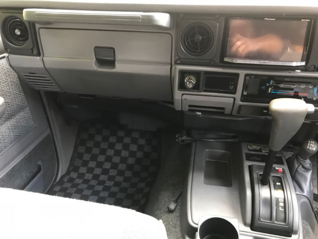 1992 Silver/Grey Toyota Land Cruiser SUV