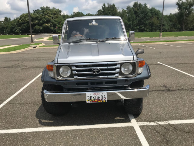 1992 Silver/Grey Toyota Land Cruiser SUV
