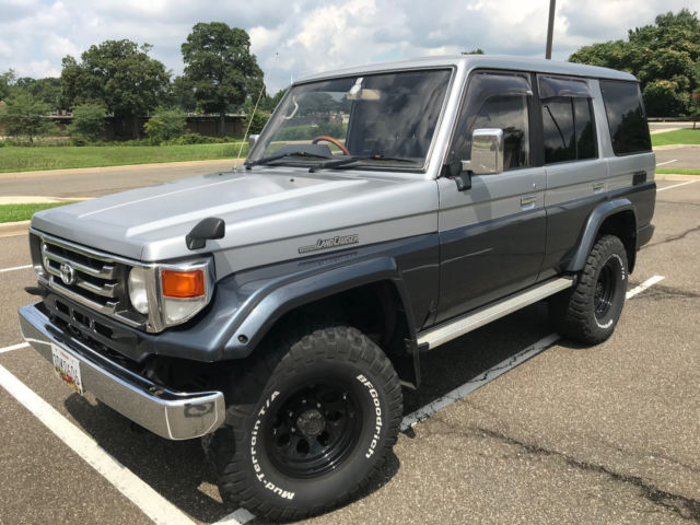 1992 Silver/Grey Toyota Land Cruiser SUV