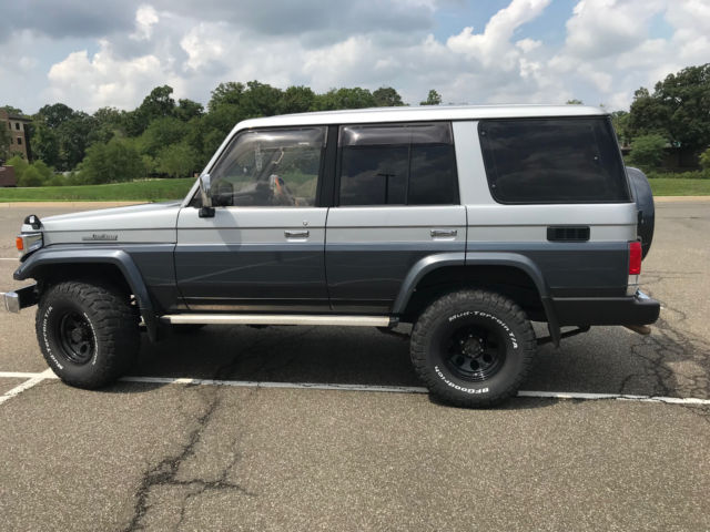 1992 Silver/Grey Toyota Land Cruiser SUV