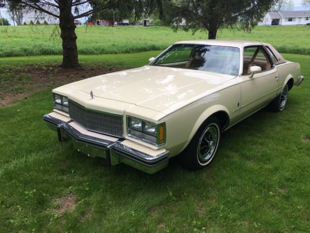 1976 CREAM Buick Regal Coupe