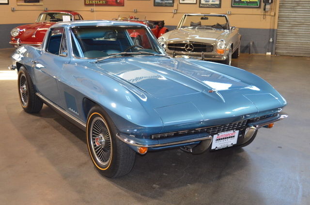 1967 Blue Chevrolet Corvette Coupe