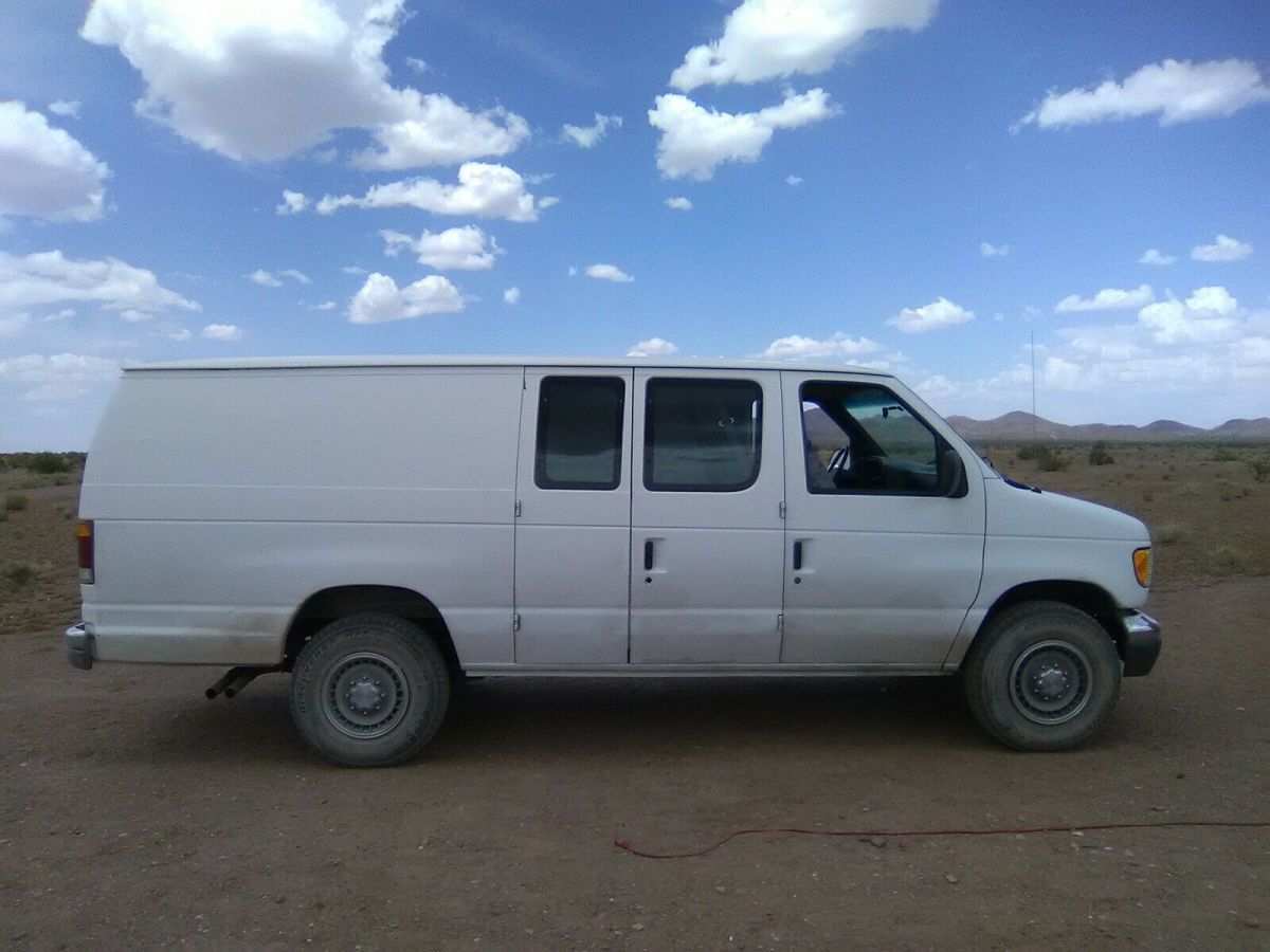 1994 Ford E-350 Super Duty Cutaway Van