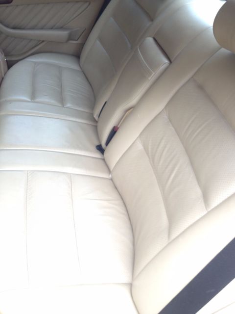 1989 champagne Mercedes-Benz 300-Series Limousine