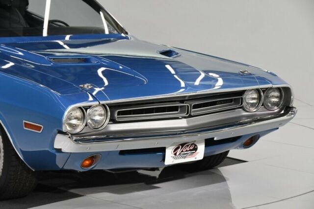 1971 Blue Dodge Challenger Coupe