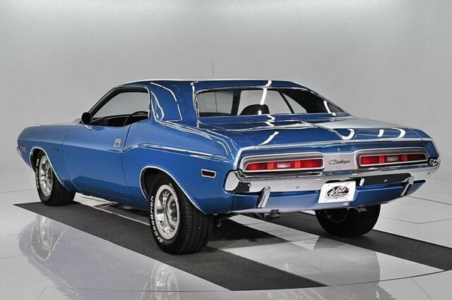 1971 Blue Dodge Challenger Coupe