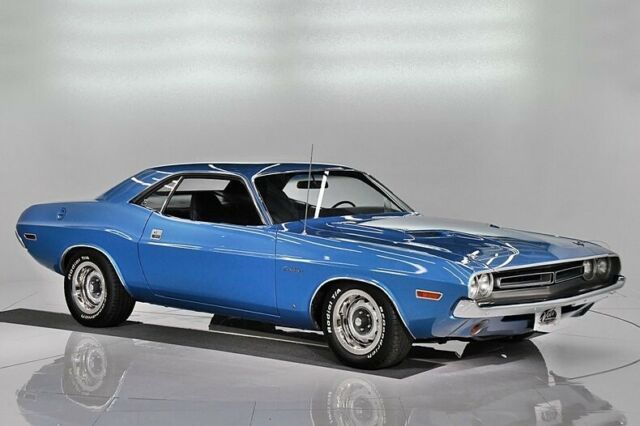1971 Blue Dodge Challenger Coupe