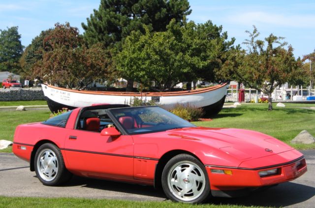 1989 Red Chevrolet Corvette Coupe