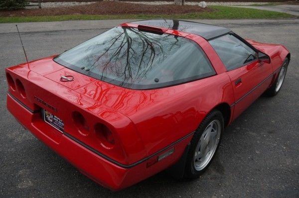 1989 Red Chevrolet Corvette Coupe