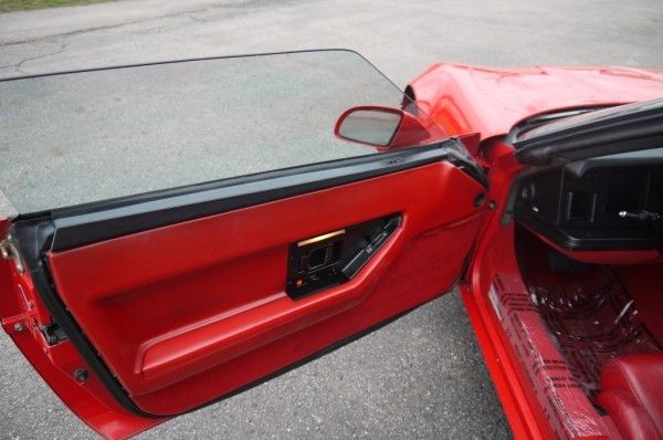 1989 Red Chevrolet Corvette Coupe
