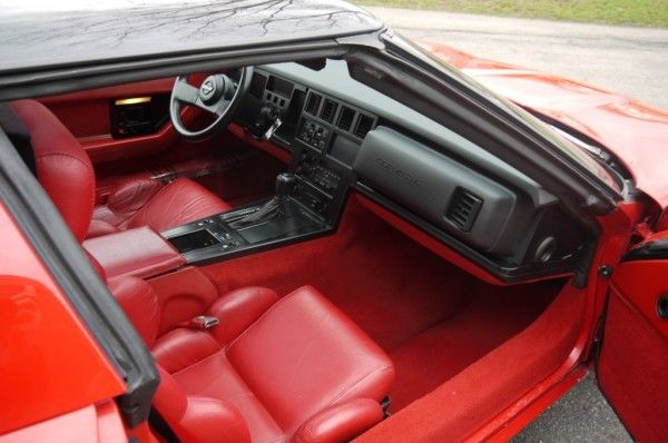 1989 Red Chevrolet Corvette Coupe