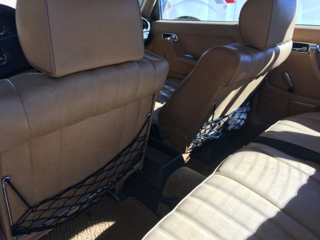 1980 Beige Mercedes-Benz 200-Series Sedan