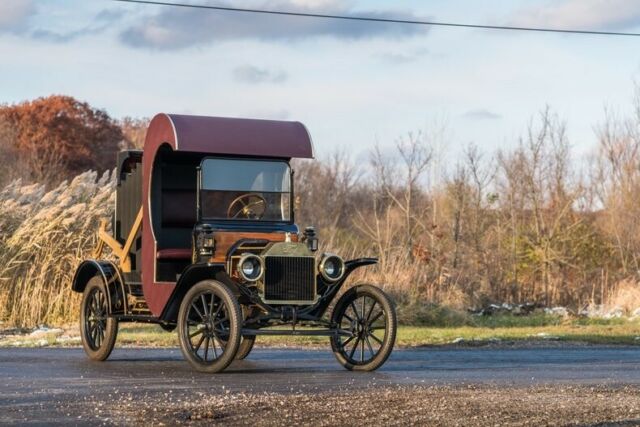 1914 Black Ford Model T --