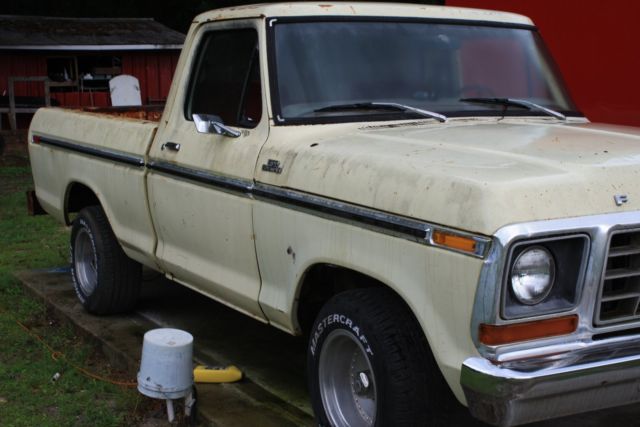 1978 White Ford F-100 Short Bed
