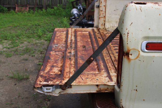 1978 White Ford F-100 Short Bed