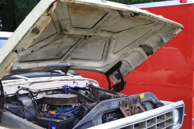 1978 White Ford F-100 Short Bed