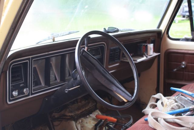 1978 White Ford F-100 Short Bed