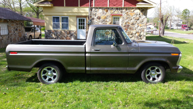 1977 Gray Ford F-100 Standard Cab Pickup