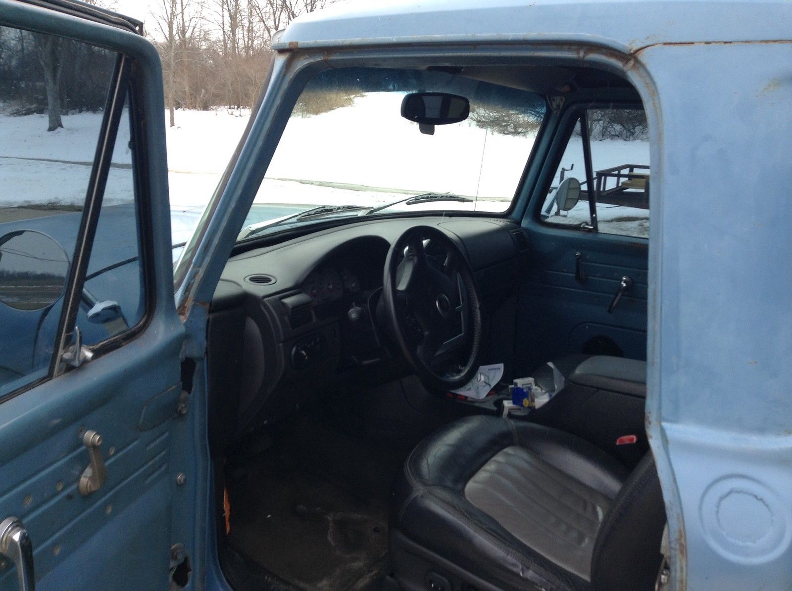 1965 Blue Ford F-100 Short bed pickup
