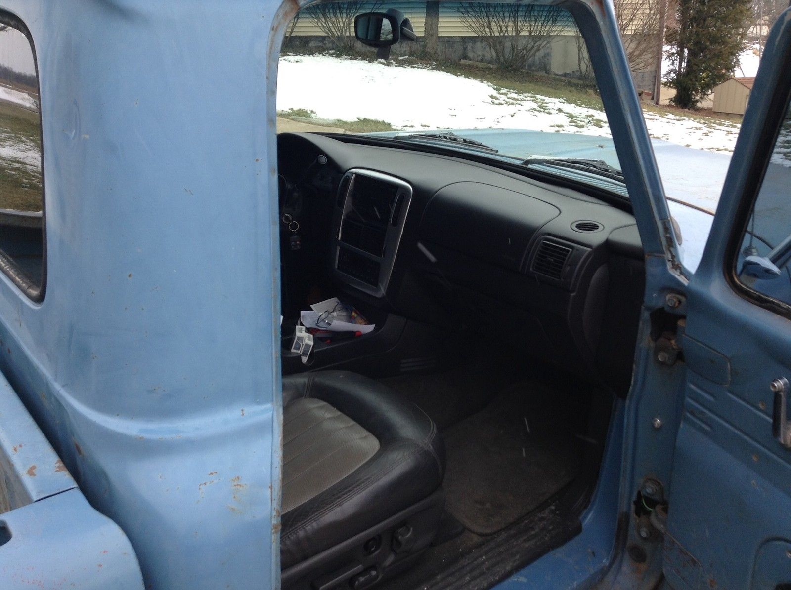 1965 Blue Ford F-100 Short bed pickup