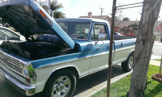 1969 Blue/white Ford F-100 Standard Cab Pickup